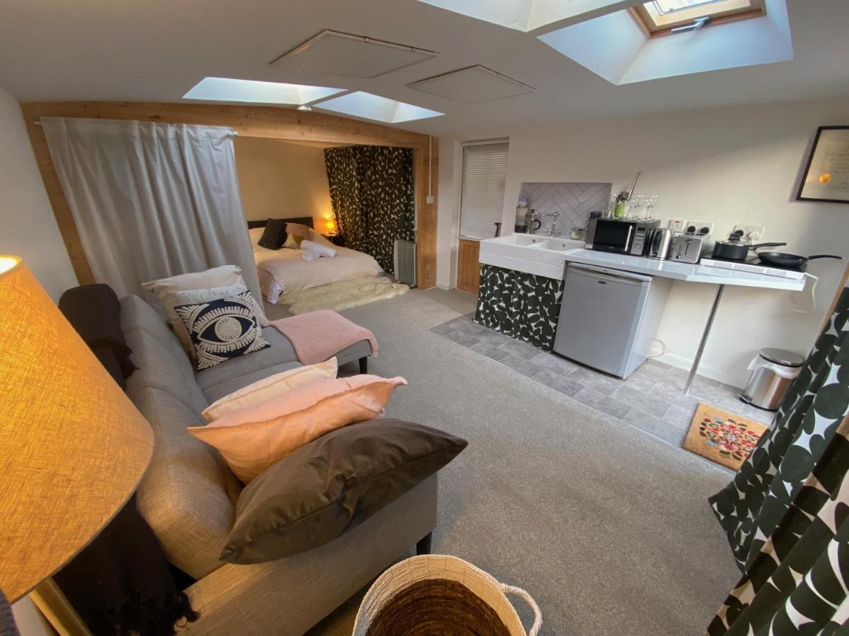 The Dragonfly Bnb, Глостънбъри Екстериор снимка
