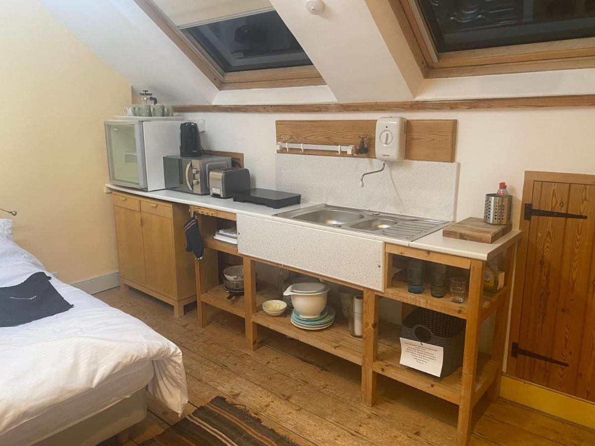 The Dragonfly Bnb, Глостънбъри Екстериор снимка
