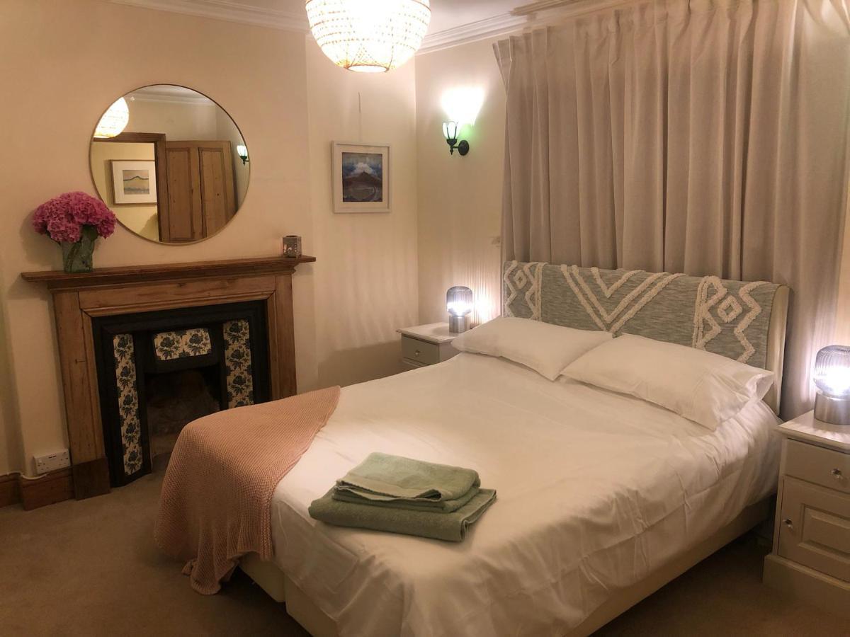 The Dragonfly Bnb, Глостънбъри Екстериор снимка